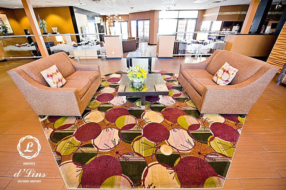 Hotel d'Lins Ontario Airport Esterno foto