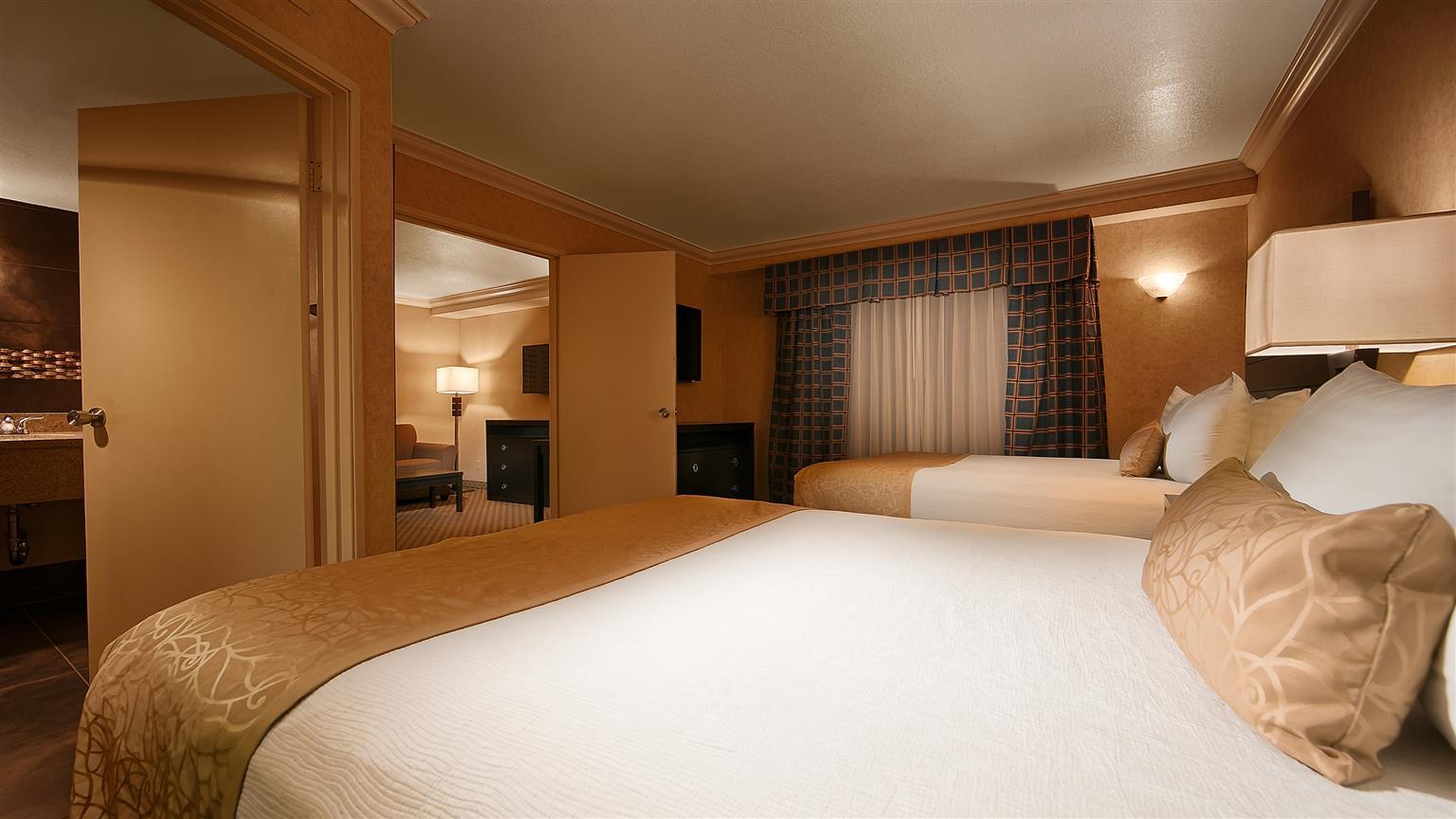 Hotel d'Lins Ontario Airport Esterno foto